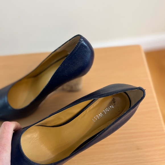 Nine West Blue Cork Wedges Heels Size 9.5 Round Toe Patent Leather - Picture 3 of 5